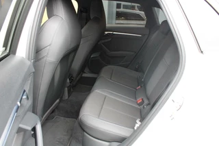 Audi A3 Audi A3 Sportback 30 TFSI S-Line Automaat | Sportstoelen - afbeelding nr 18
