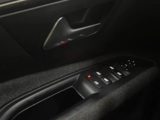 Peugeot 5008 Peugeot 5008 130PK| Style | Navi | 7-Zits | Parelmoer | Cruise Control|Airco|Nette SUV| - afbeelding nr 14