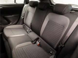 Opel Astra 146Pk Automaat (APPLE CARPLAY, NAVIGATIE, CLIMATE, CAMERA, SPORTSTOELEN, LM VELGEN, PARKEERSENSOREN, CRUISE, NIEUWSTAAT) - afbeelding nr 15