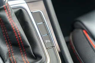 Volkswagen Golf Volkswagen Golf 2.0 TSI GTI Performance |Pano|Dyna|Leer|Keyless - afbeelding nr 40