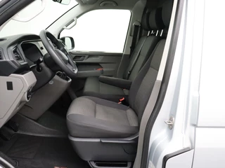 Volkswagen Transporter Volkswagen Transporter 2.0TDI Lang Achterdeuren | Navigatie |3-Persoons | Trekhaak | Betimmering - afbeelding nr 18