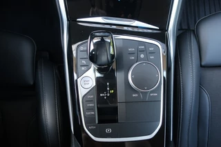 BMW 3 Serie BMW 3 Serie 330E Navi, Clima, Apple Carplay/ Android Auto, etc. - afbeelding nr 30