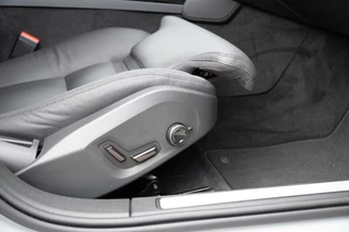 Volvo V60 Volvo V60 T6 Plug-in hybrid AWD Plus Dark | HK Audio | 19