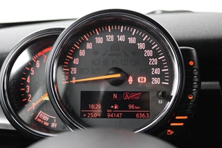 MINI Cooper Mini Mini 1.5 Cooper (CRUISE CONTROL, NAVIGATIE, BLUETOOTH, CLIMATE CONTROL, NL-AUTO) - afbeelding nr 9