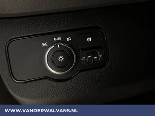Mercedes-Benz Sprinter Mercedes-Benz Sprinter 317 CDI 170 pk L3H2 Euro6 # Airco | Camera | MBUX | Chauffeursstoel | Stoelverwarming | Apple carplay, Android auto, cruisecontrol, bijrijdersbank - afbeelding nr 17