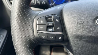 Ford Kuga Ford Kuga 2.5 PHEV ST-Line 225pk | Driver Assistance Pack | Winterpack | Privacy Glass | All Weather Banden - afbeelding nr 8