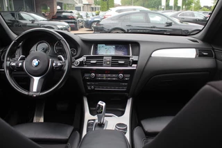 BMW X3 BMW X3 xDrive20d High Exe. M Sport / Trekhaak / Panoramadak / Half leder / Head-up / 19'' / Navigatie / Stoelverwarming / DAB / Cruise Control - afbeelding nr 2