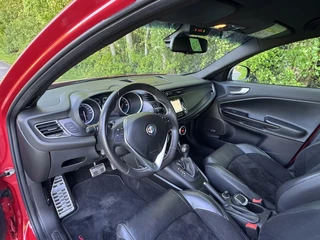 Alfa Romeo Giulietta Alfa Romeo Giulietta 1.750 TBI QV, 240pk, kuipstoelen!! - afbeelding nr 12