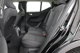 Volvo XC40 Volvo XC40 1.5 T4 Recharge R Design | Panoramadak |  Trekhaak | 360 camera | Stoel & stuurverwarming | Harman/Kardon | Adaptive cruise | Carplay - afbeelding nr 8