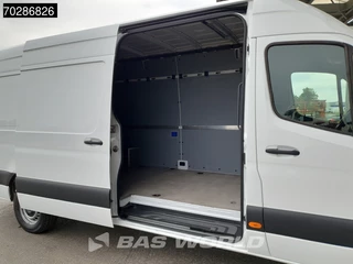 Mercedes-Benz Sprinter Mercedes Sprinter 317 CDI Automaat L3H2 Airco Camera Parkeersensoren MBUX CarPlay Euro6 L3 16m3 Airco - afbeelding nr 7
