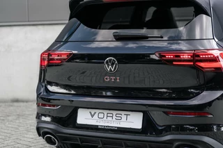 Volkswagen Golf Volkswagen Golf 2.0 TSI GTI Clubsport Pano HK DSG LED HUD - afbeelding nr 12