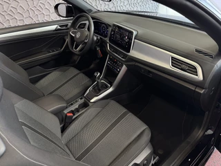 Volkswagen T-Roc Volkswagen T-Roc Cabrio TSI VIR.COCKPIT CARPLAY NAVI IQ.LED STOEL/STUUR.VERW DAB ADAP.CRUISE 05/2024 