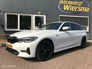 BMW 3 Serie BMW 3-serie Touring 330i Business Edition M-Pakket Electrische trekhaak 258PK dealer onderhouden - afbeelding nr 1