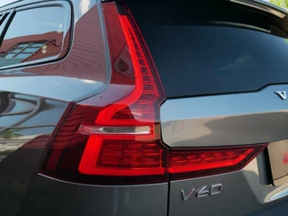 Volvo V60 Volvo V60 2.0 T8 Twin Engine AWD Polestar Engineered bowers & wilkins FULL OPTION - afbeelding nr 14