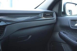 Ford Kuga Ford Kuga 2.5 PHEV ST-Line X | Wegklapbare trekhaak | Winter Pack | 19 inch velgen + rode remklauwen | Bang&Olufsen | Elektrische achterklep - afbeelding nr 16