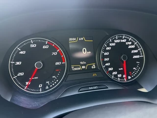 SEAT Ateca Seat Ateca 1.0 EcoTSI Limited Edition Volleer | Stoelverwarming | Apple CarPlay | Navigatiesysteem | Elektrisch bedienbare achterklep | Lichtmetalen velgen | Draadloze telefoonlader | Lane assist & Blind Spot detectie | Parkeersensoren voor en achter - afbeelding nr 6