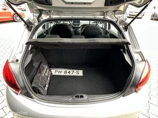 Peugeot 208 Peugeot 208 1.2 PureTech Blue Lion |CRUISE | CARPLAY | TREKHAAK | - afbeelding nr 11
