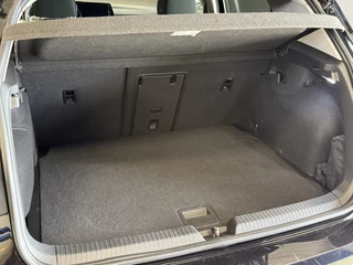 Volkswagen Golf Volkswagen Golf 1.5 eTSI Life Business | Apple Carplay | Elek. stoelen | Draadloze tel. lader - afbeelding nr 9