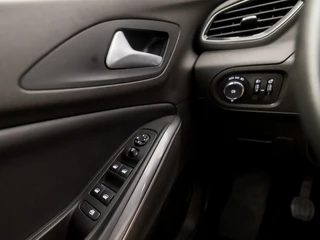 Opel Grandland X Opel Grandland X 1.2 Turbo Edition (APPLE CARPLAY, GROOT NAVI, LEDER, CRUISE, SPORTSTOELEN, PARKEERSENSOREN, LANE ASSIST, NIEUWE APK, NIEUWSTAAT) - afbeelding nr 21