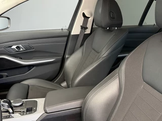 BMW 3 Serie BMW 3-serie 320i BNS Edit Navi|Sportstoelen|Apple Carplay|Dealer Onderhouden - afbeelding nr 9