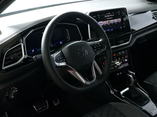 Volkswagen T-Roc Volkswagen T-Roc 1.5 TSI 150PK R-LINE EVO IQ LIGHT ALCANTARA ELEK.KLEP CARPLAY STOEL/STUUR VERW. 18