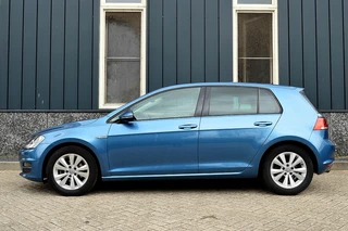 Volkswagen Golf Volkswagen Golf 1.0 TSI Comfortline Rijklaarprijs-Garantie Navigatie Airco Camera LM Velgen - afbeelding nr 2