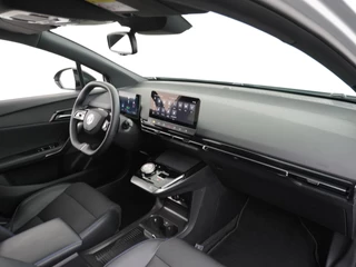 MG 4 MG 4 Luxury 64 kWh COMPLETE AUTO | LONG RANGE! | RIJKLAAR INCL. 12 MND. BOVAGGARANTIE - afbeelding nr 38
