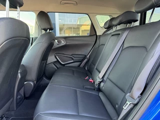 Kia e-Soul Kia e-Soul ExecutiveLine 64 kWh | Adaptive Cruise Control | Head-up Display | Achteruitrijcamera | Navi | Lederen Bekleding | Stoelverwarming/Ventilatie | Climate Control | Harman Kardon | - afbeelding nr 12