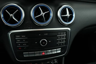 Mercedes-Benz A-Klasse Mercedes-Benz A-klasse 180d Lease Edition | Panoramadak | Carplay |  Navigatie | Cruise control | Airco | Bluetooth | Sportstoelen | Half leder - afbeelding nr 14