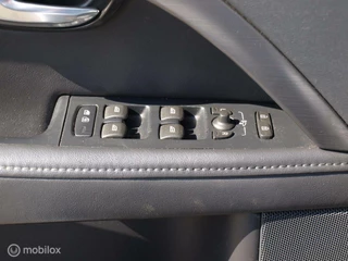 Volvo V70 Volvo V70 2.4 D5 215 Schuifdak Leer Xenon Clima Elec stoel Pdc V+A - afbeelding nr 14