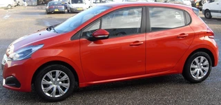 Peugeot 208 - afbeelding nr 4