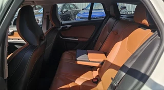 Volvo V60 Volvo V60 2.4 D6 Twin Engine Summum EXPORT INRUIL AUTO - afbeelding nr 9