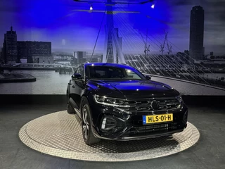 Volkswagen T-Roc Volkswagen T-ROC 1.5 TSI R-Line Business *Keyless*Elec.achterklep*Camera*Winterpack* - afbeelding nr 4