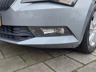 Škoda Superb 1.4 TSI 126pk Active Business | Origineel NL | Navi + Apple Carplay + Android Auto | Clima | Cruise | Pdc | Bluetooth Carkit+Streaming | Licht+Regensensor | Mistlampen | 16''lm | Trekhaak - afbeelding nr 43