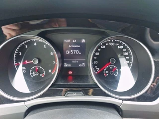 Volkswagen Touran Volkswagen Touran 1.5 TSI Comfortline 7p, airco,cruise,navigatie,app connect,wegklapbare trekhaak,parkeersensoren, - afbeelding nr 18