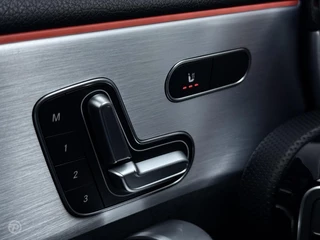 Mercedes-Benz A-Klasse Mercedes-Benz A-klasse 220 190 PK AMG Sfeerverlichting Widescreen Memory Camera 19