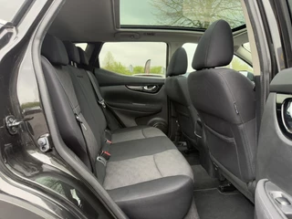 Nissan QASHQAI Nissan Qashqai 1.2 Premier Edition 2e Eigenaar,Navi,Clima,Cruise,Camera,Trekhaak,Pano,PDC V+A,Lm velgen,6 Bak,115pk,N.A.P,APK tot 12-2025 - afbeelding nr 9