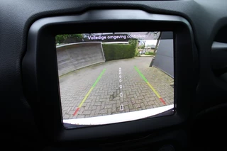 Jeep Renegade | Panoramadak | Winterpakket | Led | Camera | Parkeer assistent - afbeelding nr 14