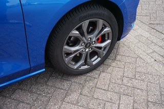 Ford Focus Ford Focus 1.0 EcoBoost Hybrid ST Line Style 125PK Camera Climate All-Season Cruise Carplay-Navi Parkeersensoren *Nieuwstaat* - afbeelding nr 11