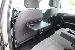 Volkswagen Golf Sportsvan Cruise-control,PDC, LMV,Achteruitrijcamera ,Stoelverwarming, Navigatie . etc. . - afbeelding nr 24