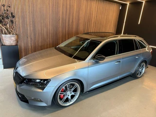 Škoda Superb Skoda Superb Combi 2.0 TDI Laurin & Klement Pano 190pk DSG - afbeelding nr 43