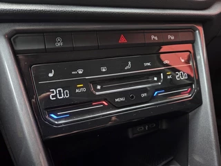 Volkswagen T-Roc Volkswagen T-Roc 1.5 TSI Style | Navi | Virtual Cockpit | Trekhaak - afbeelding nr 19