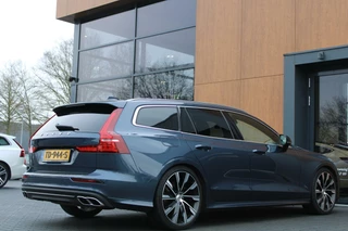 Volvo V60 Volvo V60 2.0 D4 Inscription | Pano | Trekhaak | Zeer netjes - afbeelding nr 11