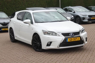 Lexus CT Lexus CT 200h 25th Edition / Camera / Schuifdak / Alcantara / Navigatie / 16'' / Getint glas / Stoelverwarming / Cruise Control - afbeelding nr 36