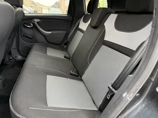 Dacia Duster Dacia Duster 1.2 TCe 4x2 Blacksh. - afbeelding nr 15