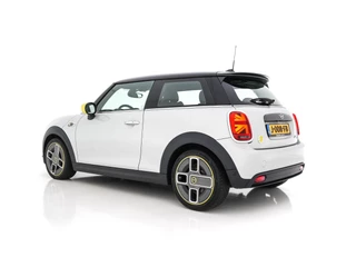 MINI Electric (INCL-BTW) *FULL-LEATHER | HARMAN/KARDON-AUDIO | FULL-LED | KEYLESS | CAMERA | NAVI-FULLMAP | ECC | PDC | CRUISE | SPORT-SEATS | DIGI-COCKPIT | DAB | HUD | AMBIENT-LIGHT | 17