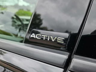 Volkswagen Tiguan Volkswagen Tiguan 1.5 TSI Active Automaat | Navi / Carplay / Camera / Cruise - afbeelding nr 15