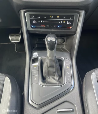 Volkswagen Tiguan Volkswagen Tiguan 1.4 TSI eHybrid 245PK 3xR-Line/HU - afbeelding nr 47