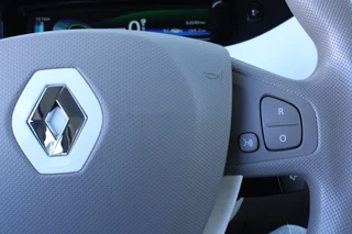 Renault ZOE Renault ZOE R90 Life 41 kWh R-Link NAVI BT CLIMA LMV '17 huuraccu - afbeelding nr 15