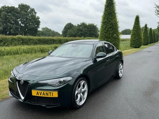 Alfa Romeo Giulia Alfa Romeo Giulia 2.0T Verde Visconti!! 37dkm!! Pano! Vol!! - afbeelding nr 2